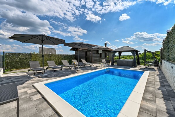 Private Pool