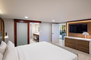 Bedroom. Exact unit will be assigned upon arrival. Views, colors, and decor may vary.