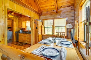 Dining Room | Dishware & Flatware Provided