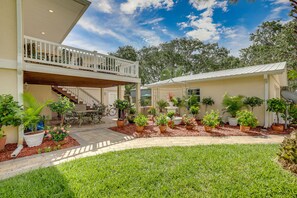 Shared Patio | Gas Grill | Hot Tub