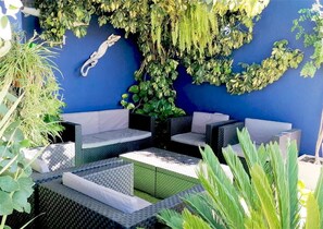 Beautiful seating area on the private roof terrace