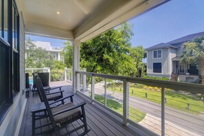 Wrap Around 1st Floor Porch