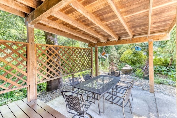 Outside Covered seating with table