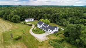 Abbott Brook Inn 