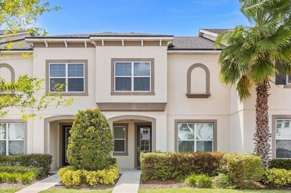 1540CareyPalmCircle(26)