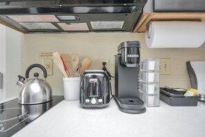 Kaffee und/oder Kaffeemaschine