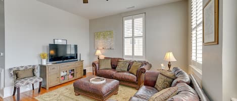 Winston-Salem Vacation Rental | 2BR | 2BA | 1,240 Sq Ft | Stairs Required