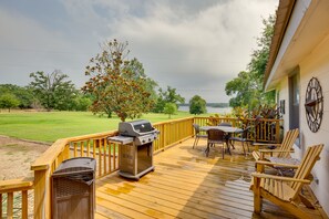 Deck | Lake View | Gas Grill | Fire Pit