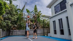Sport court