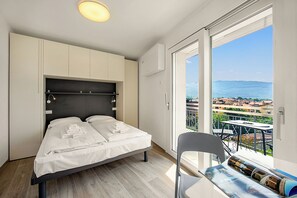 The bedroom with air conditioning