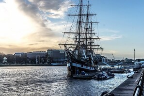 Jeanie Johnston Tall Ship and Famine Museum.