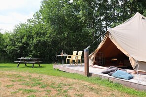 Holiday Home Exterior [summer]