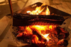 Bonfire, BBQ stove free rental