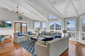 The Bridge, Living Room, Upper Level