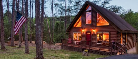 Honey Dreams 1 Bedroom Plus Loft Secluded Cabin
