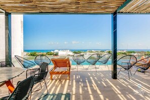 A spectacular roof terrace