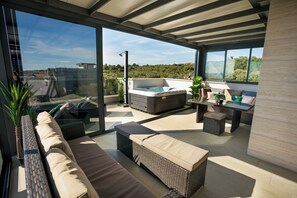Terassi/patio