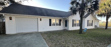 Front door and garage of Sunnyside Villa