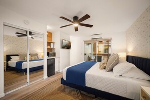 Ice cold mini split AC system or us the ceiling fan to stay cool.