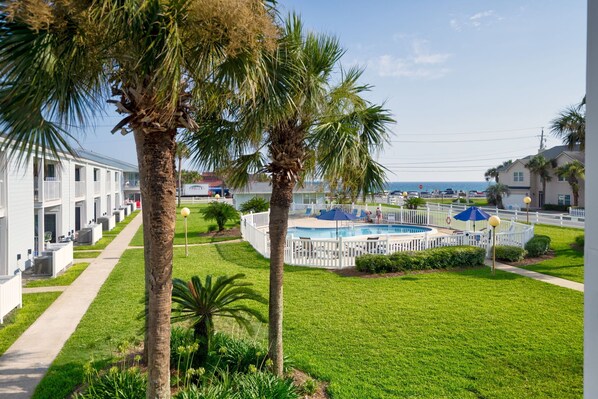 24 Tradewinds-27
