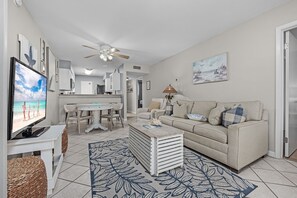24 Tradewinds-10
