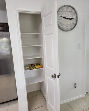 pantry 