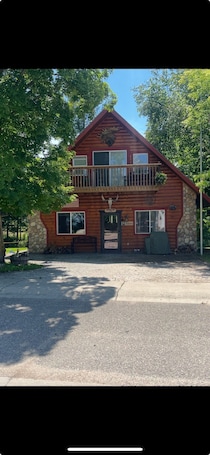 Welcome to The Moosehead!