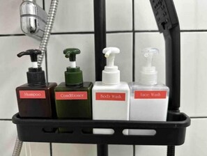 Bathroom amenities
