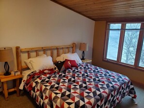 Master bedroom - lake view