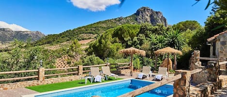 Villa Jael El Gastor by Ruralidays