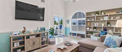 Spacious and Airy Living Room