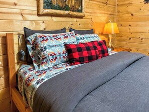 Guest bedroom with QUEEN mattress, heated mattress pad and premium Pendelton sheets