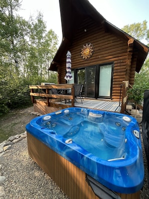 6 person hot tub with direct access from the deck. 