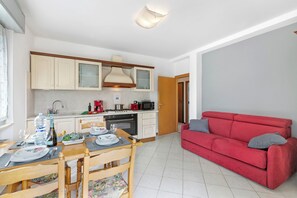 Kitchen and dining area