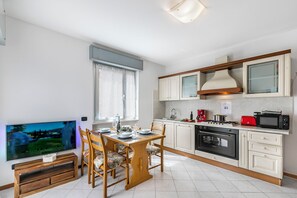 Kitchen and dining area