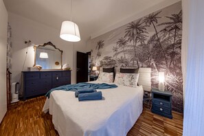 Schlafzimmer 1