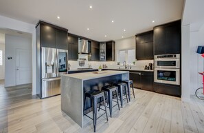 Kitchen fully equipped ! Including mini bar fridge with wine chiller 