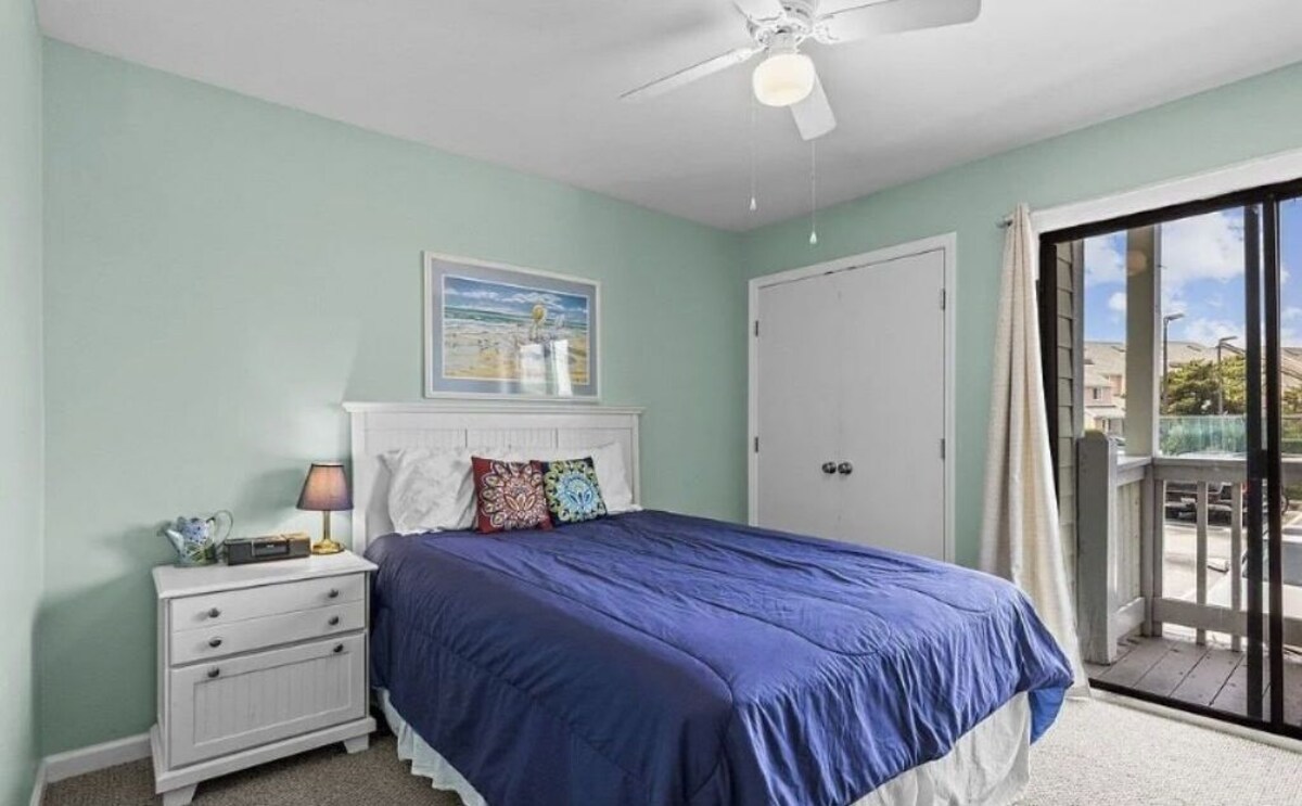 First Floor Pebble Beach 3BR/2BA Oceanview Condo Steps from the Beach