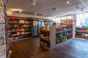 Stugbyns faciliteter och tilläggstjänster
