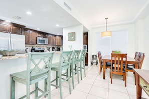 Dining area and eat-in counter