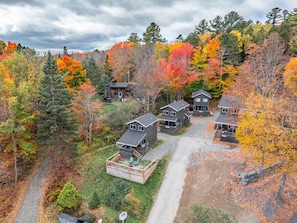 Lawrence's Lakeside Cabins
