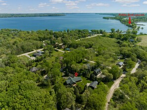 Just blocks away from the boat landing and county park 