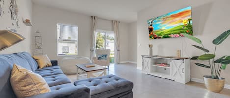 Stylish and Modern Living Room