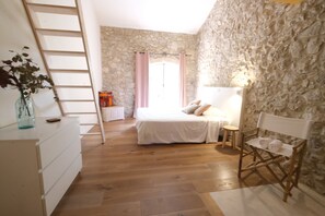 Holiday rental MAUSSANE LES ALPILLES house for rent 4 bedrooms