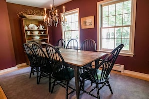 Dining table comfortably seats 8