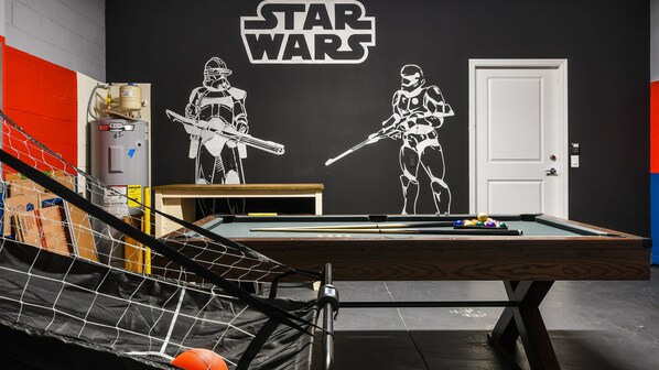 Spielezimmer