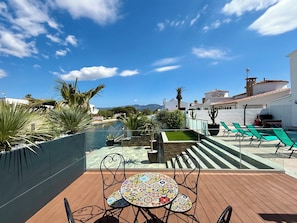 Terrace and canal (1)