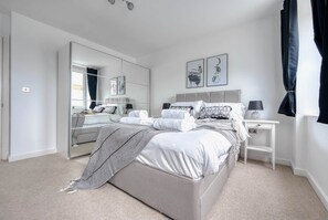 Master bed 3