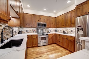 Indoors, Hardwood, Floor, Flooring, Kitchen