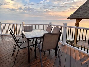 Dine with a front row seat to spectacular sunsets.